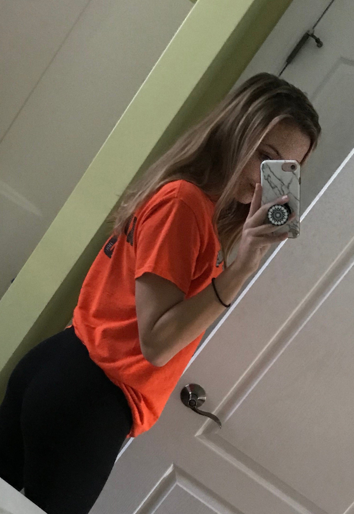 djevojka za upoznavanje