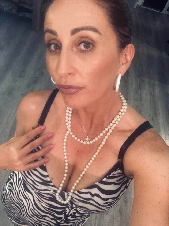 Probala bih preko telefona