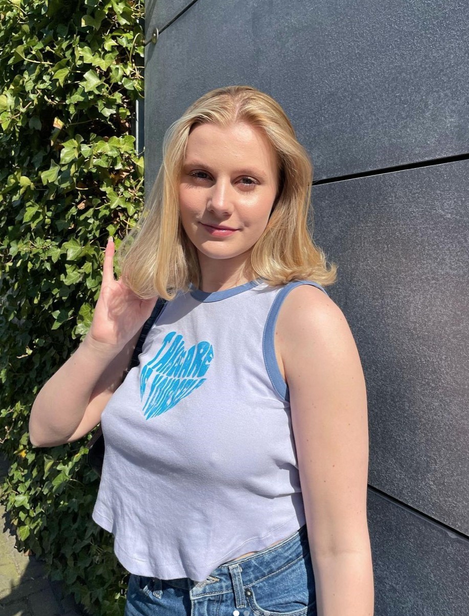 Ponesi osmijeh sa sobom