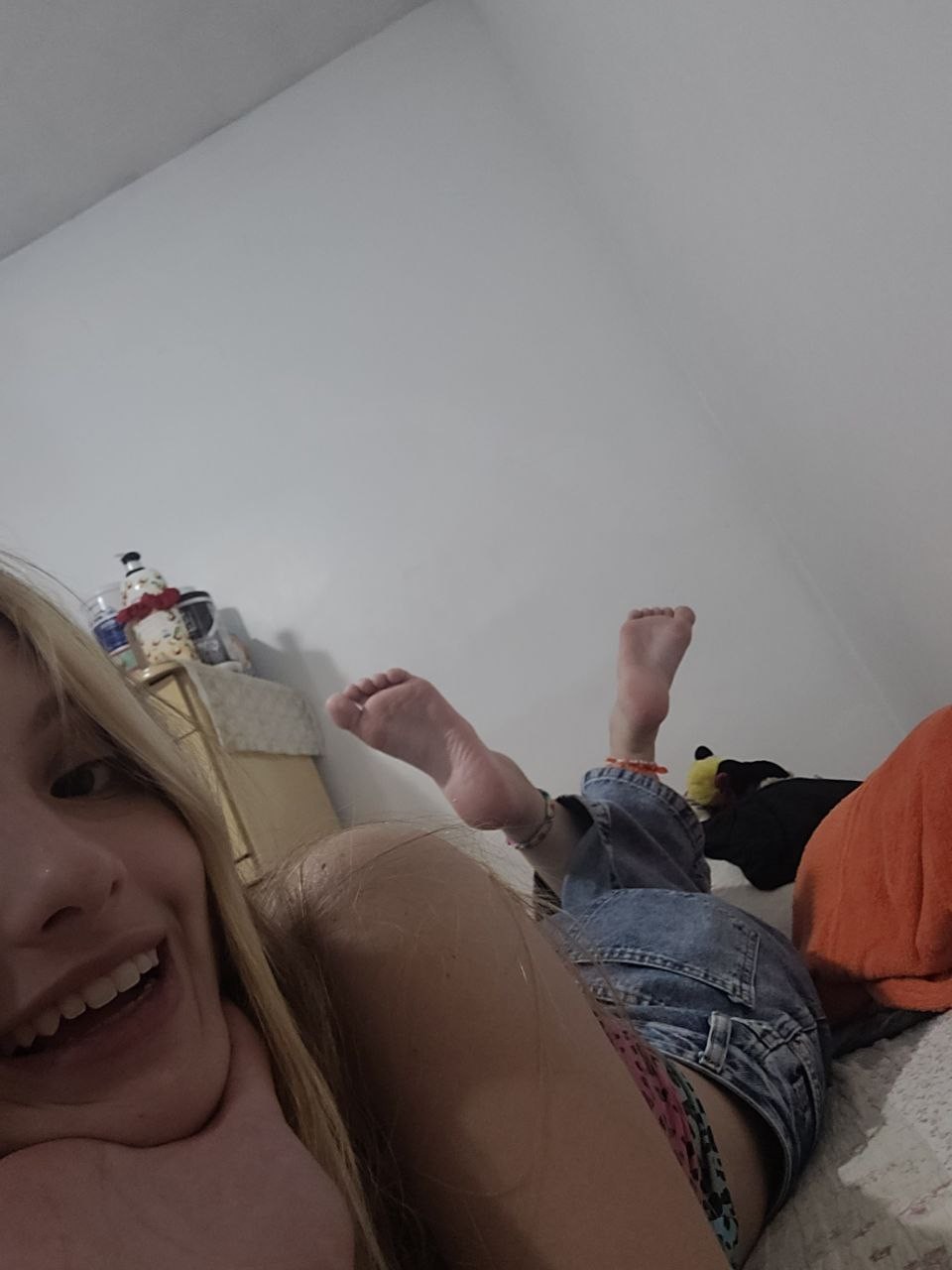 poljubi moja stopala