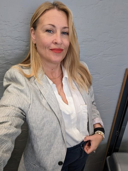 uvijek dobro raspoložena