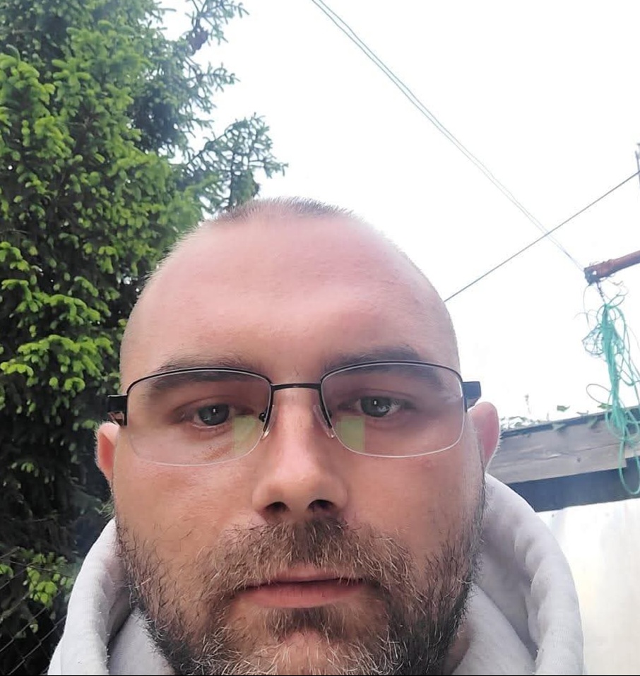 Muskarac 35g trazi zensku osobu do 55g