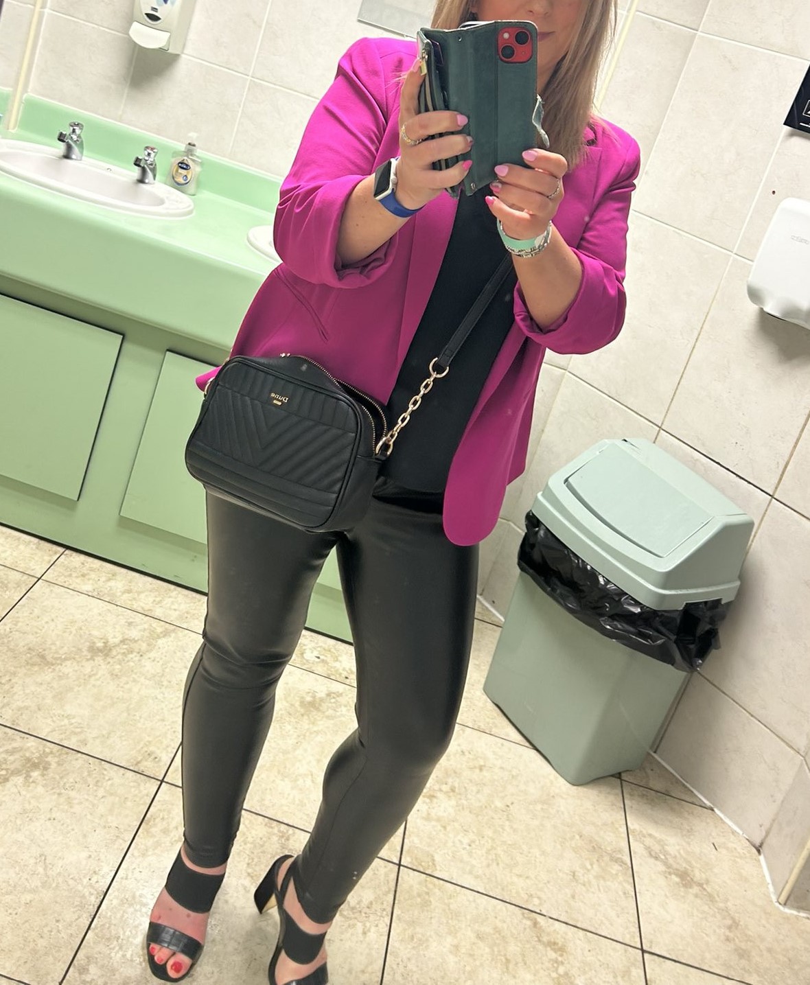 otvorena za iskrenost