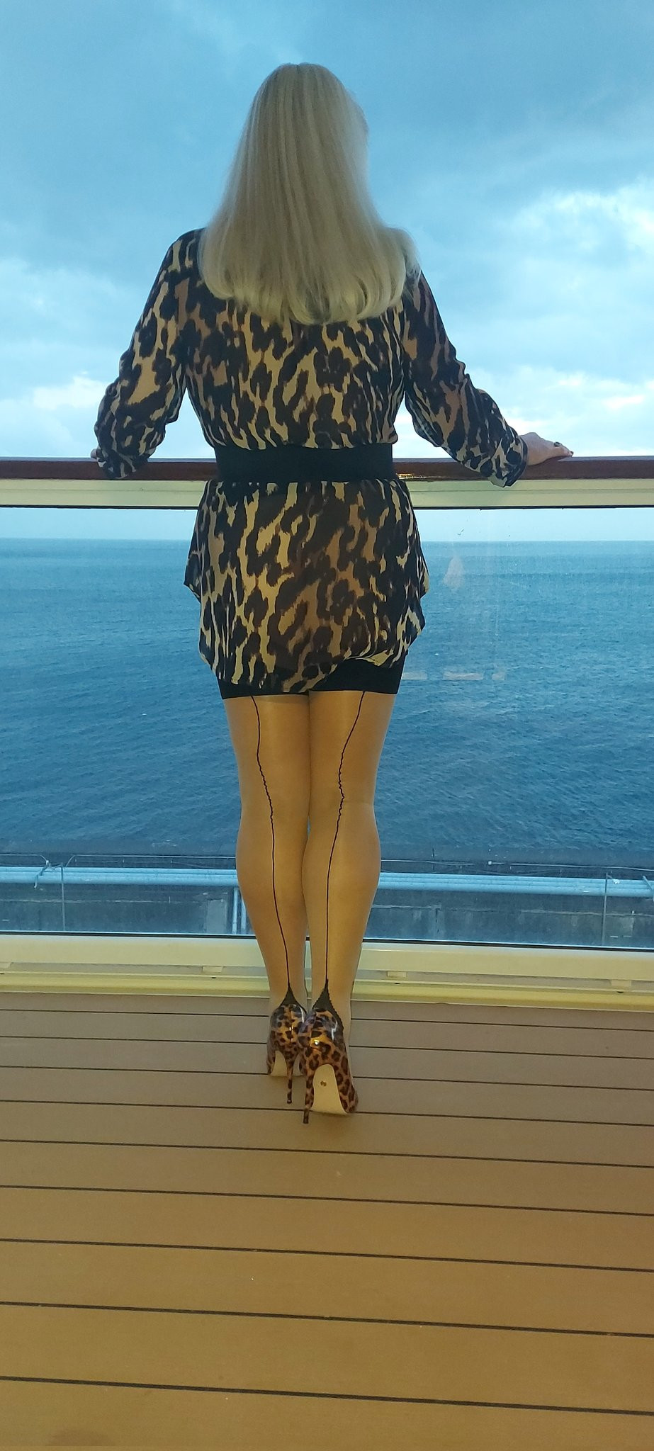 Volim more, dobro vino i snažne muškarce